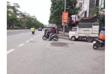 BÁN BIỆT THỰ NGUYỄN CHÍ THANH - GIỮA LÒNG THÀNH PHỐ, 100M2 X 7.4M, 4 TẦNG, Ở TUYỆT VỜI – CƠ HỘI ĐẦU TƯ HIẾM!